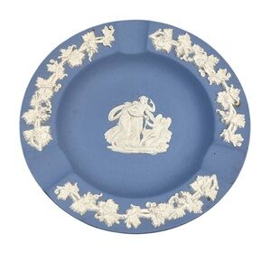 💥SALE! Wedgwood Blue Ashtray White Relief Design